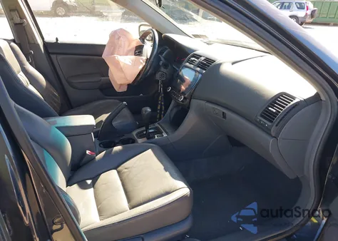 2004 Honda Accord 2.4 Ex z USA, uszkodzony, nr VIN 1HGCM56884A170300